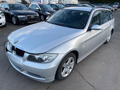 gebraucht BMW 318 Touring 318i*KLIMAAUT*SITZHEIZUNG*TEMPOMAT*