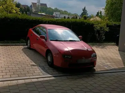 Gebraucht Mazda 323F 88 PS (64 kW) 1995 Rot Coupé