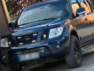 Gebraucht Nissan Pathfinder 231 PS (169 kW) 2011 Blau SUV