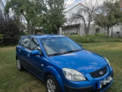 Gebraucht Kia Rio 110 PS (80 kW) 2009 Blau Kleinwagen