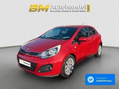 Gebraucht Kia Rio FIFA World Cup Edition 109 PS (80 kW) 2014 Rot Limousine