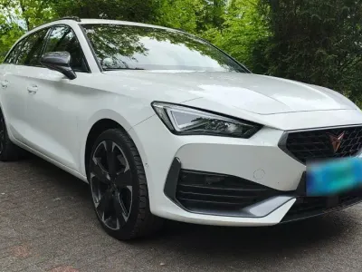 Gebraucht Cupra Leon 245 PS (180 kW) 2021 Weiß Limousine
