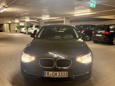 Gebraucht BMW 114 Sport Line 102 PS (75 kW) 2013 Schwarz Kleinwagen