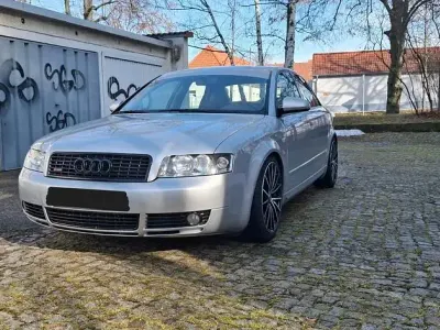 Gebraucht Audi A4 Sport 131 PS (96 kW) 2001 Silber Limousine