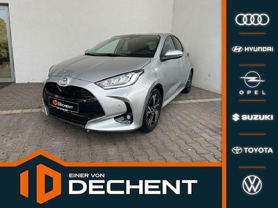 Neu Toyota Yaris Hybrid 117 PS (86 kW) 2025 Silber Limousine