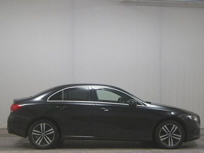 Gebraucht Mercedes A200 Progressive 150 PS (110 kW) 2021 Schwarz Limousine