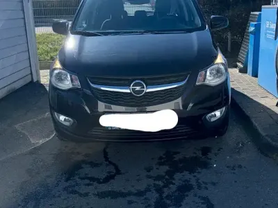 Käytetty Opel Karl 75 HP (55 kW) 2017 Musta Viistoperä
