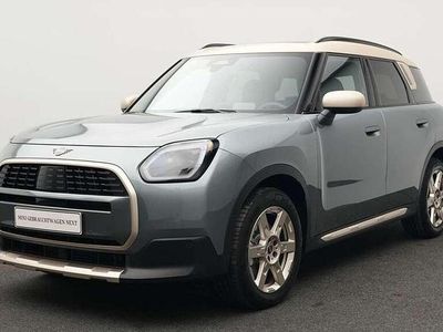 Second-hand Mini Countryman Favoured 170 CP (125 kW) 2025 Verde SUV