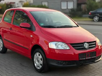 Gebraucht VW Fox 54 PS (39 kW) 2008 Rot Kleinwagen