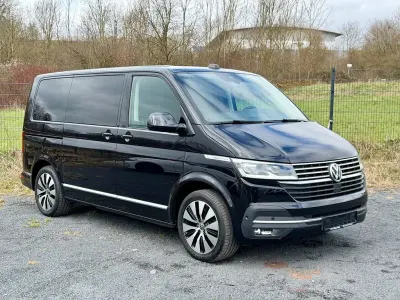 Second-hand VW T6.1 Highline 204 CP (150 kW) 2021 Negru Van
