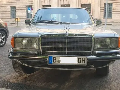 Gebraucht Mercedes 450 224 PS (164 kW) 1978 Silber Limousine