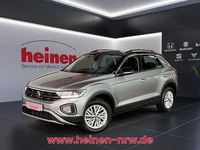 Second-hand VW T-Roc Life 150 CP (110 kW) 2024 Argintiu SUV