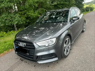 Gebraucht Audi A3 Sportback 150 PS (110 kW) 2018 Grau Kleinwagen