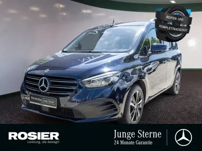 Gebraucht Mercedes T180 Progressive 131 PS (96 kW) 2025 Blau / cavansitblau Van / Kleinbus