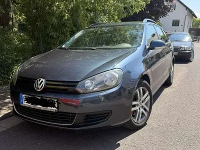 Gebraucht VW Golf VI Comfortline 122 PS (89 kW) 2010 Kleinwagen