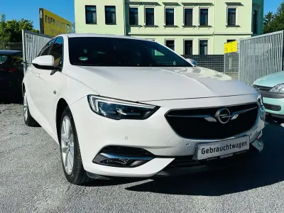 Gebraucht Opel Insignia Innovation 165 PS (121 kW) 2018 Abalone weiss (p3s) Limousine