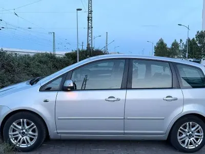 Używany Ford C-MAX Style 145 KM (106 kW) 2009 Srebrny Minivan