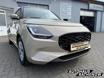 Caravan ivory pearl metallic Neu 2025 Suzuki Swift Club Kleinwagen | 18.090 €