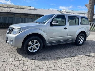 Gebraucht Nissan Pathfinder XE 190 PS (139 kW) 2011 Silber SUV