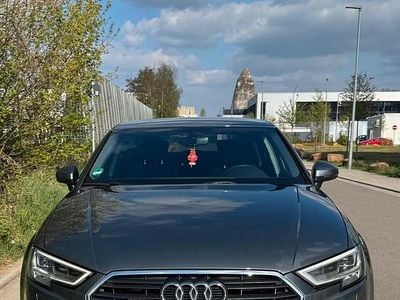 Gebraucht Audi A3 150 PS (110 kW) 2018 Grau Limousine