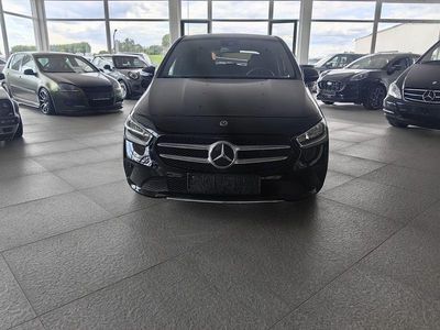 Gebraucht Mercedes B180 116 PS (85 kW) 2020 Schwarz Van / Kleinbus