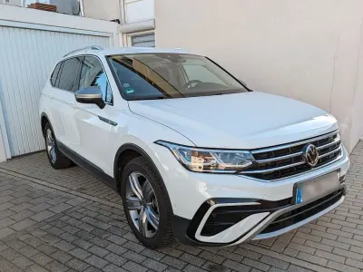 Gebraucht VW Tiguan Allspace Elegance 190 PS (139 kW) 2022 Weiß SUV