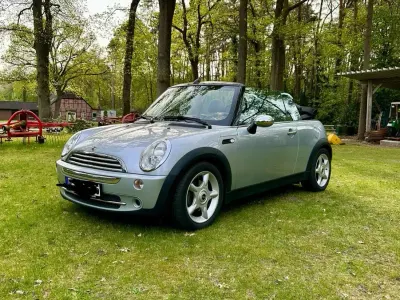 Usata Mini Cooper Cabriolet 116 CV (85 kW) 2005 Argento Cabrio