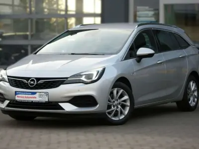 Gebraucht Opel Astra Elegance 122 PS (89 kW) 2020 Argonsilber metallic Kombi