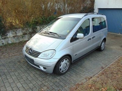 Silber Gebraucht 2004 Mercedes Vaneo Van / Kleinbus | 1.100 € (Superpreis)