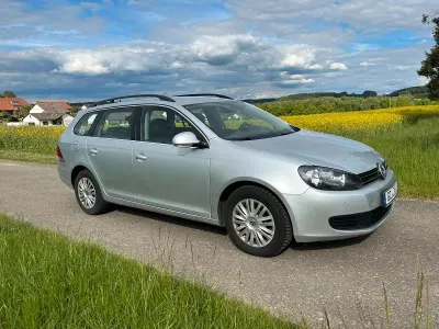 Używany VW Golf VI 105 KM (77 kW) 2010 Srebrny Hatchback