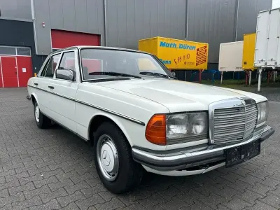 Gebraucht Mercedes 280 185 PS (136 kW) 1980 Weiß Limousine