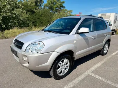 Gebraucht Hyundai Tucson Team 141 PS (103 kW) 2007 Silber SUV