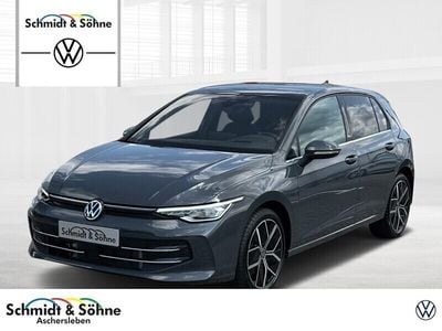 Gebraucht VW Golf VIII Edition 150 PS (110 kW) 2024 Delfingrau schwarz uni dachf Limousine