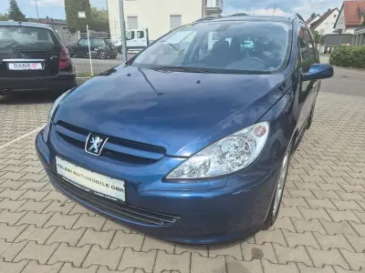 Gebraucht Peugeot 307 Tendance 136 PS (100 kW) 2003 Blau Limousine