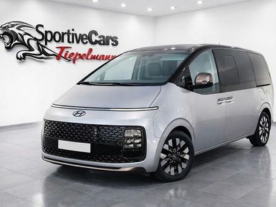 Gebraucht Hyundai Staria Signature 177 PS (130 kW) 2022 Shimmering silver Van / Kleinbus