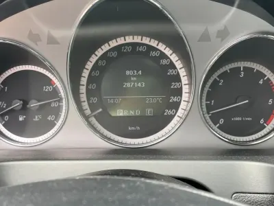 Gebraucht Mercedes C350 231 PS (169 kW) 2010 Grau Limousine