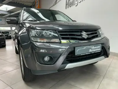 Gebraucht Suzuki Grand Vitara Club 129 PS (94 kW) 2013 Schwarz SUV