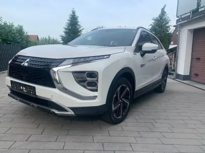 Gebraucht Mitsubishi Eclipse Cross Plus 188 PS (138 kW) 2021 Weiß SUV