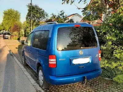 Gebraucht VW Caddy Edition 102 PS (75 kW) 2015 Blau Van / Kleinbus