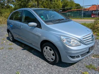 Gebraucht Mercedes B200 Classic 136 PS (100 kW) 2006 Silber Van / Kleinbus