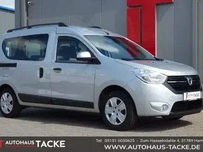 Gebraucht Dacia Dokker Comfort 102 PS (75 kW) 2017 Silber Van / Kleinbus