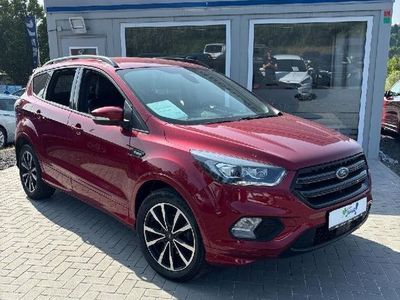 Rubyrot (metallic) Gebraucht 2018 Ford Kuga ST-Line SUV | 15.990 € (Fairer Preis)