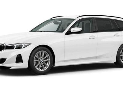 Weiß Gebraucht 2025 BMW 318 Comfort Edition Kombi | 34.010 € (Superpreis)