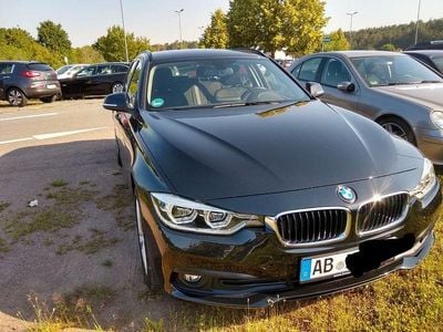Schwarz Gebraucht 2016 BMW 318 Kombi | 14.500 € (Etwas zu teuer)