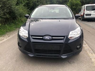 Gebraucht Ford Focus Champions Edition 125 PS (91 kW) 2013 Grau Kombi