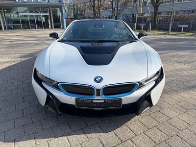 Gebraucht BMW i8 231 PS (169 kW) 2015 Weiß Coupé