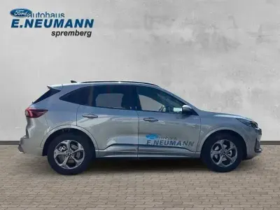 Gebraucht Ford Kuga ST-Line 186 PS (136 kW) 2024 Solarsilber SUV