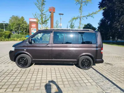 Gebraucht VW Multivan 128 PS (94 kW) 2007 Violet Van / Kleinbus