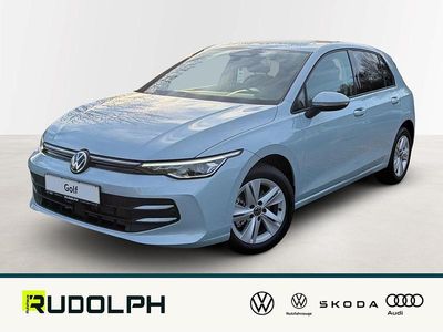 Neu VW Golf VIII Life 116 PS (85 kW) 2025 Blau Limousine