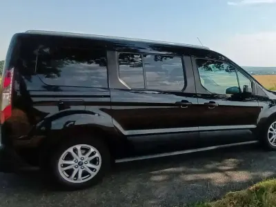 Gebraucht Ford Tourneo 110 PS (80 kW) 2020 Schwarz Van / Kleinbus